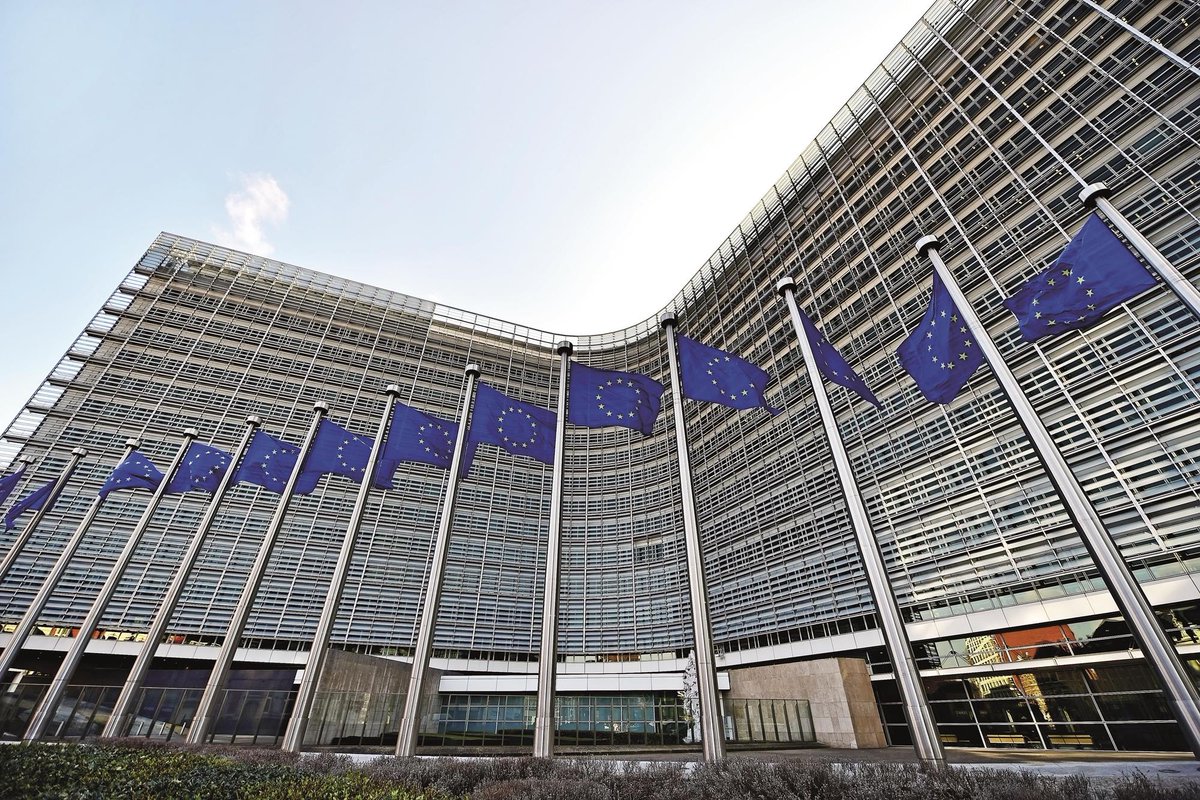 La Comisión Europea aboga por reducir la brecha fiscal entre países para luchar contra el contrabando de tabaco