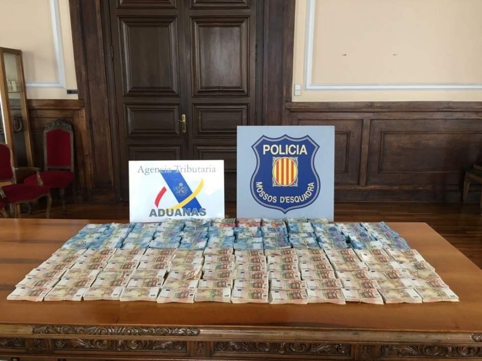 Intervenidas en Barcelona 1.100 cajetillas de tabaco de contrabando provenientes de Asia